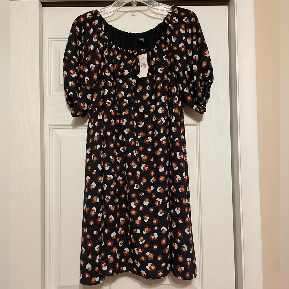 Brand New Ann Taylor Black Floral Dress - Size Small